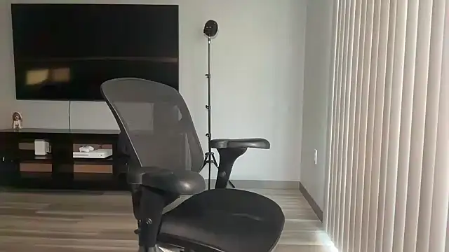 roxyheartley online show from March 2026 10:17:01 PM