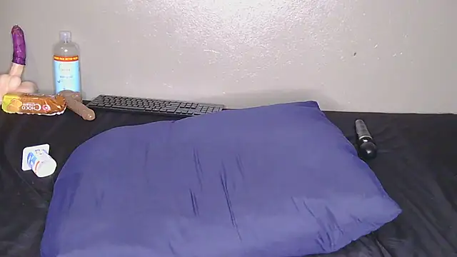 CherieBlushX online show from November 2025 05:41:01 PM