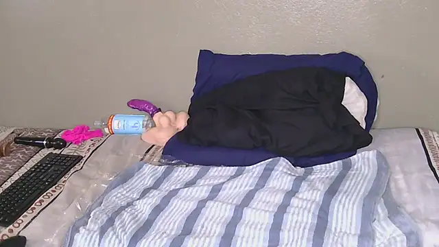 CherieBlushX online show from October 2025 05:57:02 PM