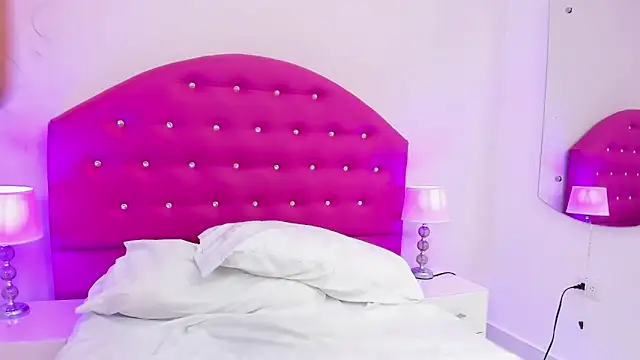 STEFANY MOLL online show from November 2025 04:13:01 AM