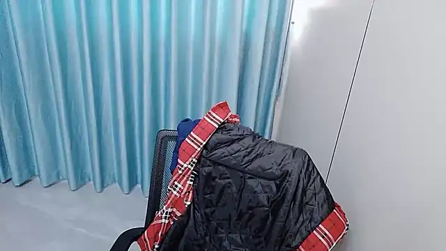 Snapshot of w5206t chatting on April 2026 07:37:01 AM w5206t online show from April 2026 07:37:01 AM