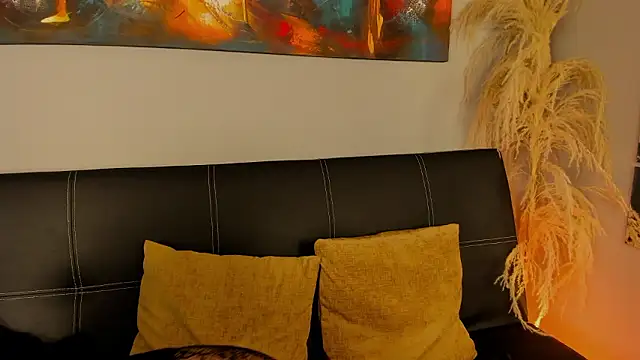 Emma  clark  online show from February 2026 12:48:02 PM