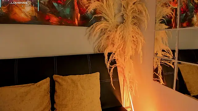 Emma  clark  online show from February 2026 12:37:01 PM