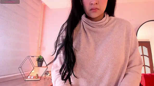 Emma  clark  online show from December 2025 12:40:02 PM