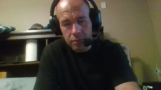 Snapshot of LeeCox chatting on September 2025 10:21:02 AM LeeCox online show from September 2025 10:21:02 AM