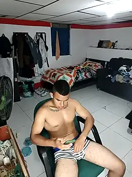 negro1114 online show from September 2025 03:50:02 AM