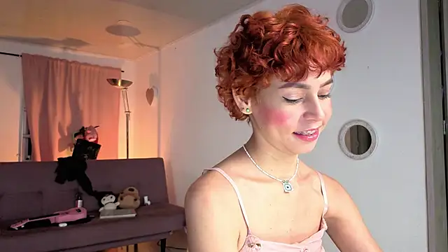 colette e online show from November 2025 10:52:02 PM