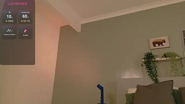 Nickifox   online show from October 2025 07:47:02 PM