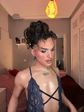 Snapshot of lacattiva chatting on December 2025 09:25:02 PM lacattiva online show from December 2025 09:25:02 PM