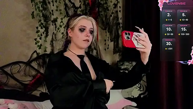 IrisSoCute online show from October 2025 10:34:02 AM