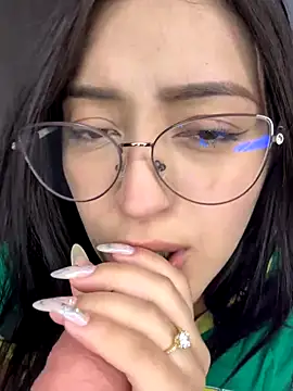 Snapshot of AngellaMoraa chatting on September 2025 05:03:01 AM AngellaMoraa online show from September 2025 05:03:01 AM