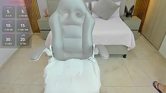 Keisha jalal online show from December 2025 07:23:02 PM