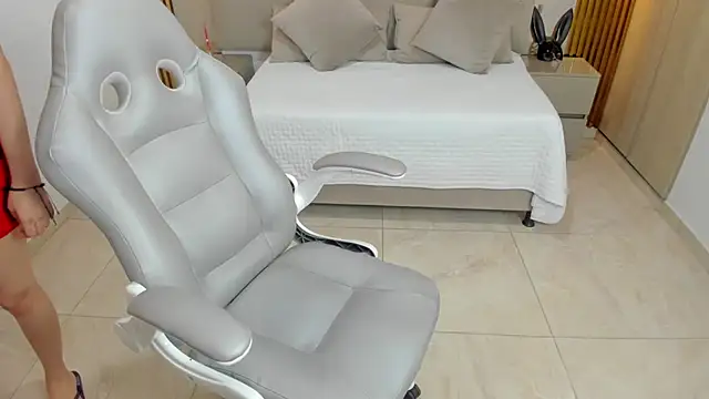 Keisha jalal online show from November 2025 07:28:01 PM