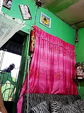 Snapshot of AmarahKate chatting on October 2025 11:25:02 PM AmarahKate online show from October 2025 11:25:02 PM