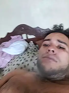 Hzbrandon11 online show from April 2026 01:15:01 PM