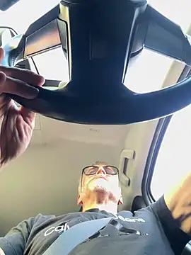 Axl hot online show from April 2026 03:36:01 PM