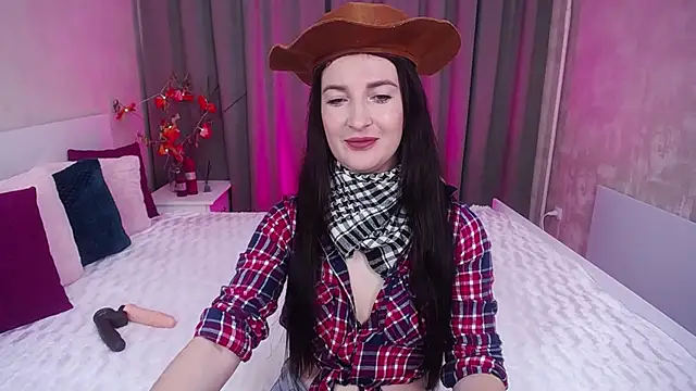 EvelinCuper online show from November 2025 06:18:02 AM