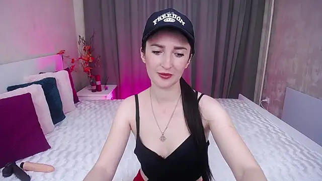 EvelinCuper online show from November 2025 06:17:02 AM