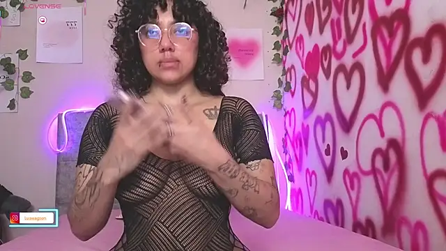 LuckySwagson online show from November 2025 11:42:02 PM