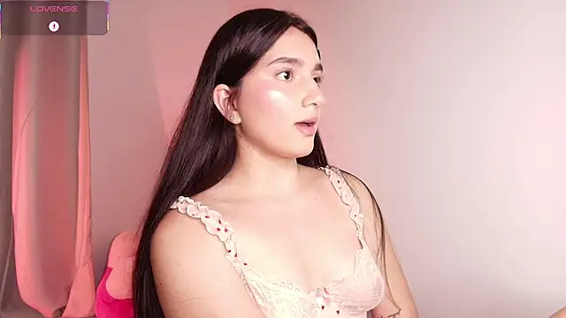 Snapshot of dulceangel__ chatting on October 2025 01:28:02 AM dulceangel online show from October 2025 01:28:02 AM