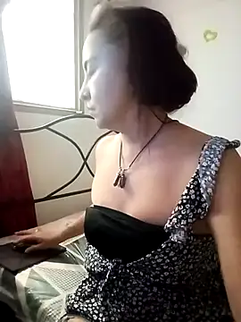 tany90 online show from October 2025 09:40:01 PM