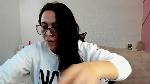 Eva mermaid online show from March 2026 02:12:02 PM