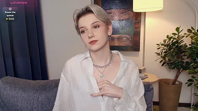 OdelynaAsp online show from November 2025 12:16:01 PM