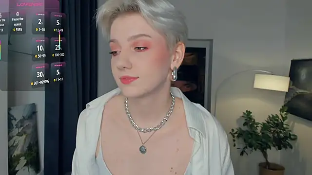 OdelynaAsp online show from October 2025 12:37:02 PM