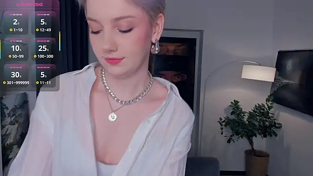 OdelynaAsp online show from October 2025 12:03:01 PM