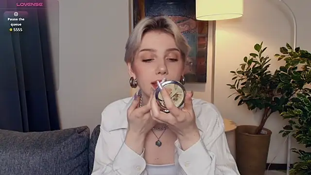 OdelynaAsp online show from December 2025 11:53:01 AM