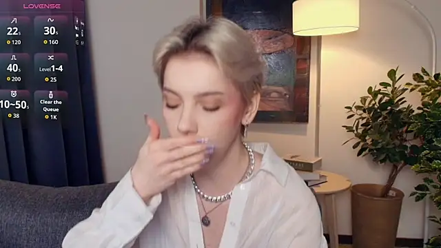 OdelynaAsp online show from November 2025 11:32:01 AM