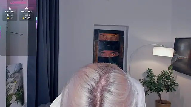 OdelynaAsp online show from November 2025 11:48:01 AM