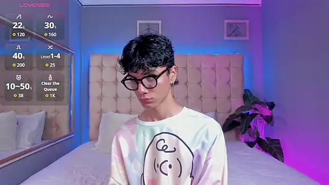 Phillicious   online show from September 2025 10:27:02 PM