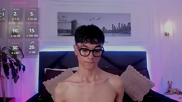 Snapshot of Phillicious__ chatting on November 2025 10:25:01 PM Phillicious online show from November 2025 10:25:01 PM