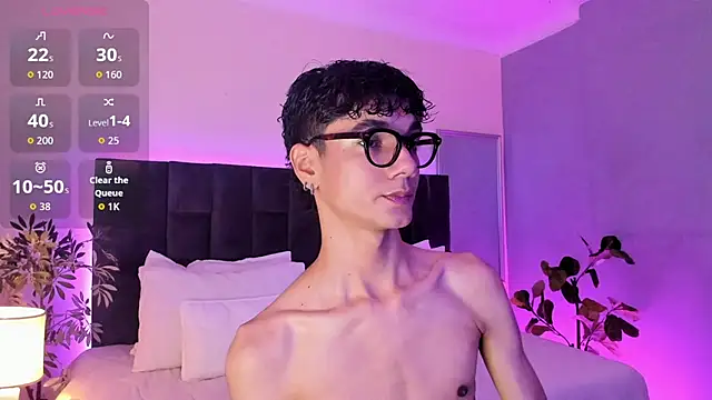 Snapshot of Phillicious__ chatting on November 2025 11:42:01 PM Phillicious online show from November 2025 11:42:01 PM