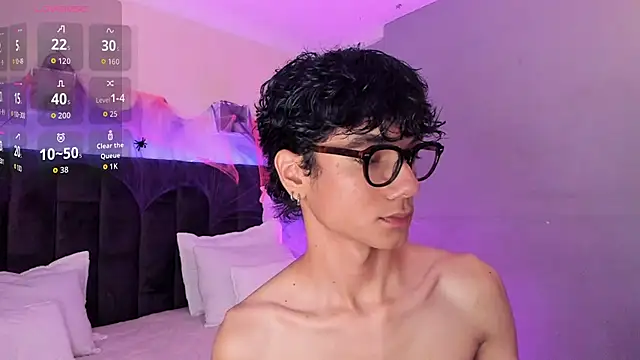 Phillicious   online show from October 2025 09:39:01 PM