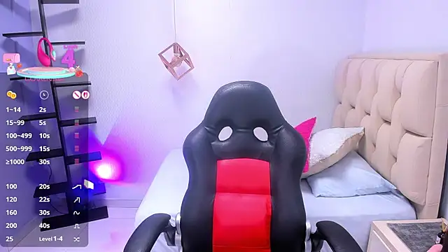 KRISTINPITERS online show from October 2025 07:59:01 PM