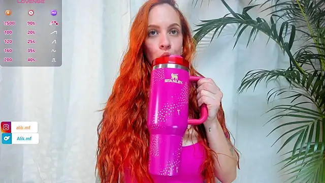 aliciakozlov online show from April 2026 10:43:01 PM