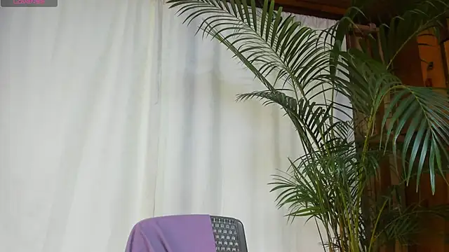 aliciakozlov online show from May 2026 08:39:01 PM