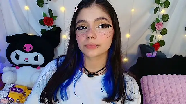 cutee andrea online show from April 2026 02:51:01 AM