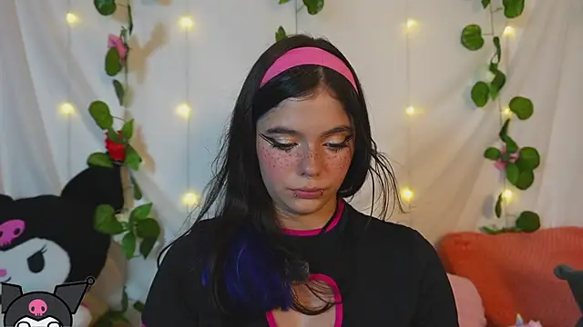 cutee andrea online show from May 2026 03:47:02 AM