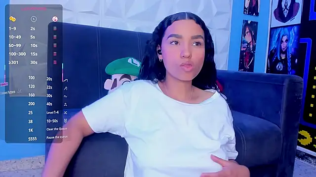 KhateAndersson online show from November 2025 07:06:01 PM