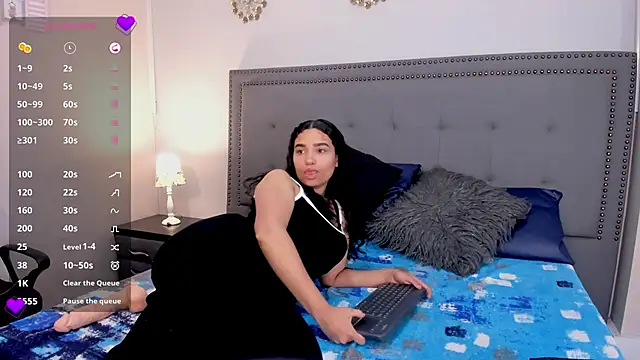 KhateAndersson online show from October 2025 01:01:02 PM