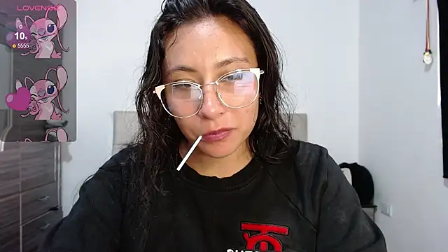 Snapshot of lylah_bluee1 chatting on September 2025 07:37:02 PM lylah bluee1 online show from September 2025 07:37:02 PM