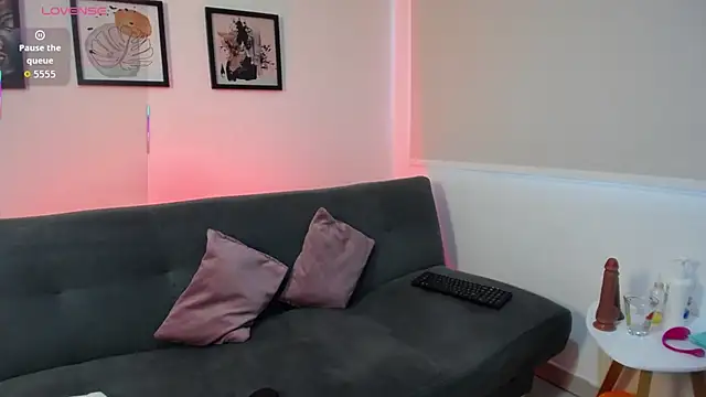 Paris boobsbbw online show from November 2025 08:42:02 PM