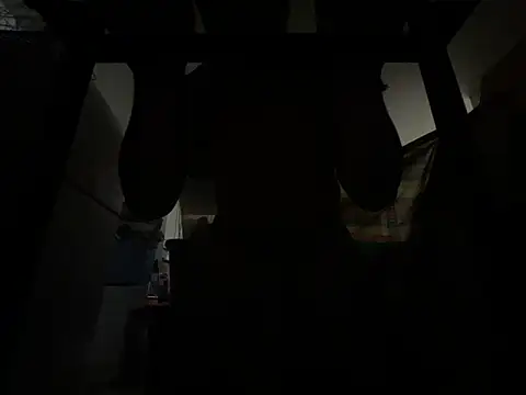 GirThyDock online show from November 2025 10:52:02 AM