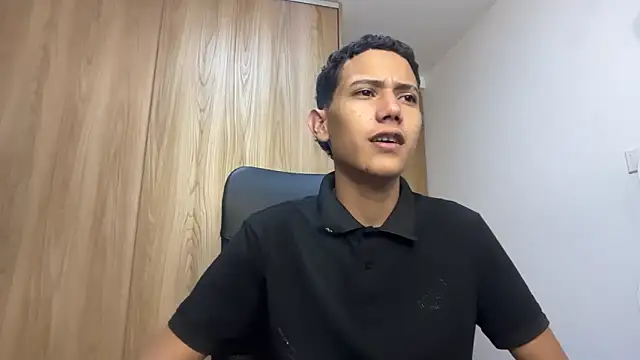 Toy boy777 online show from March 2026 02:52:01 AM