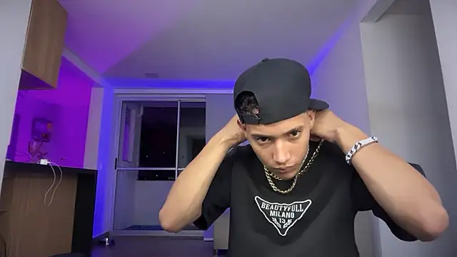 Toy boy777 online show from February 2026 03:19:01 AM