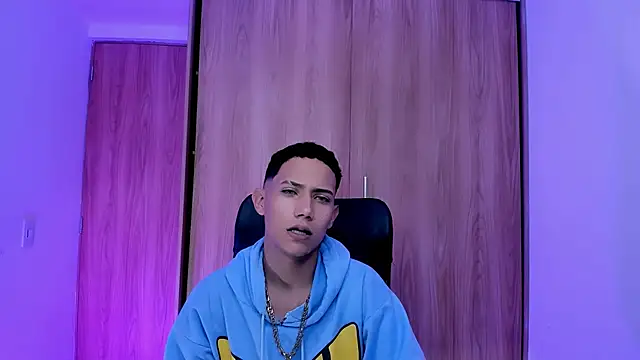 Toy boy777 online show from February 2026 10:29:02 PM