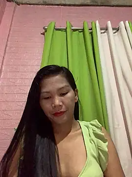 Snapshot of Cleo17 chatting on July 2026 03:04:01 PM Cleo17 online show from July 2026 03:04:01 PM